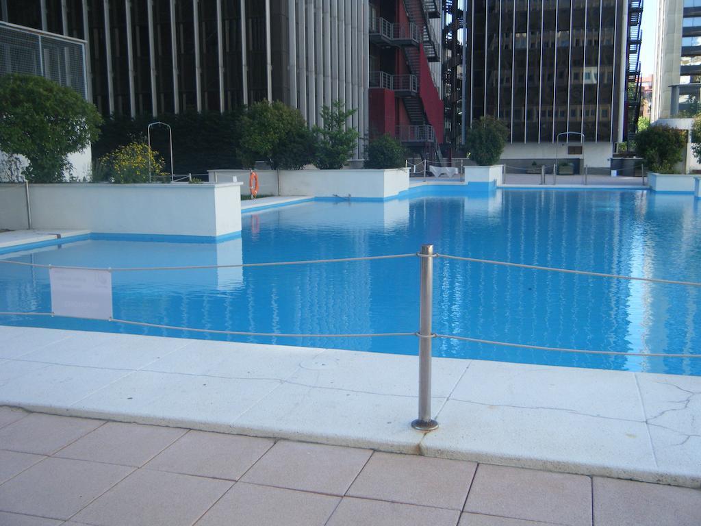 Madrid Studio Apartments ภายนอก รูปภาพ